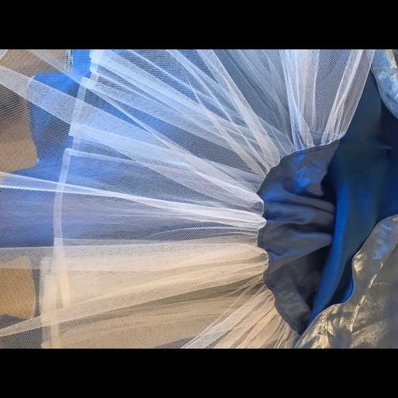 Roberta crop top and skirt - Picture 6 of 6